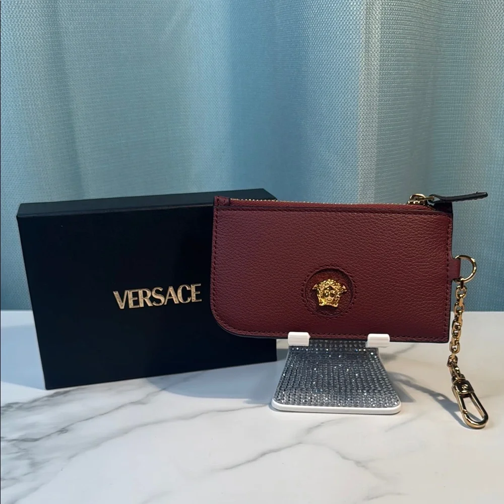 Versace Maroon Leather Card Holder with Gold Keychain Full Inclusion - Picture 1 of 6